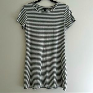 T-shirt dress - grey and white stripe - Medium